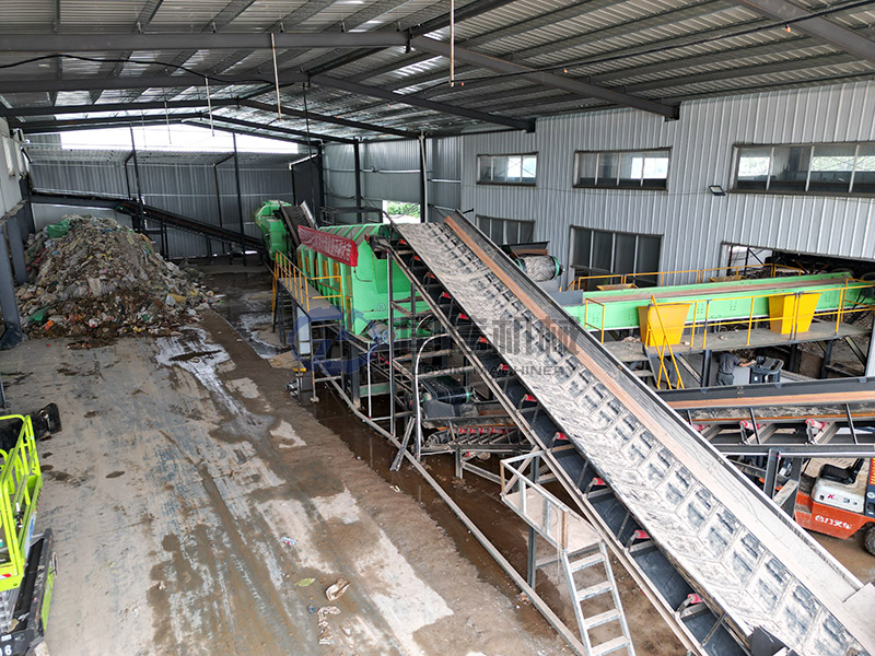 江蘇南通填埋的建筑垃圾分揀現(xiàn)場